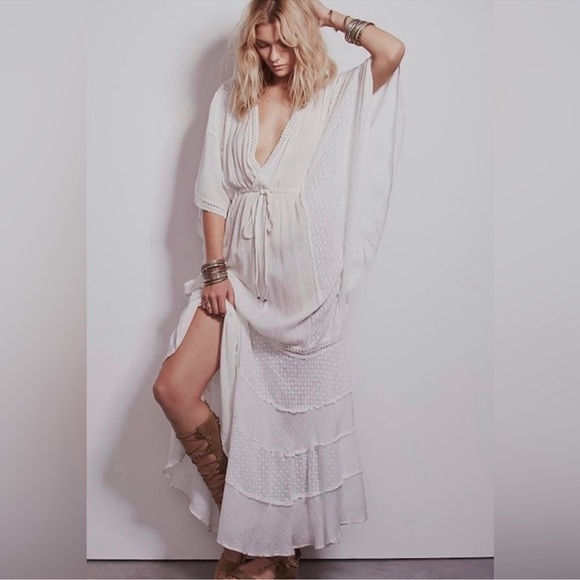 Free People Dresses & Skirts - Free People Oh Valencia Cattan Gauzy Crochet Open Back Boho Maxi dress nwot